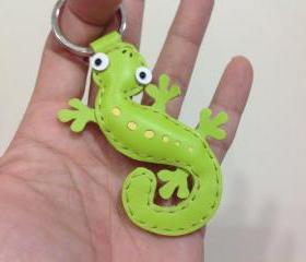 Joshua the Gecko leather keychain ( Lime Green )